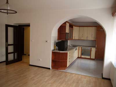 Obvac pokoj a kuchy v 1+1